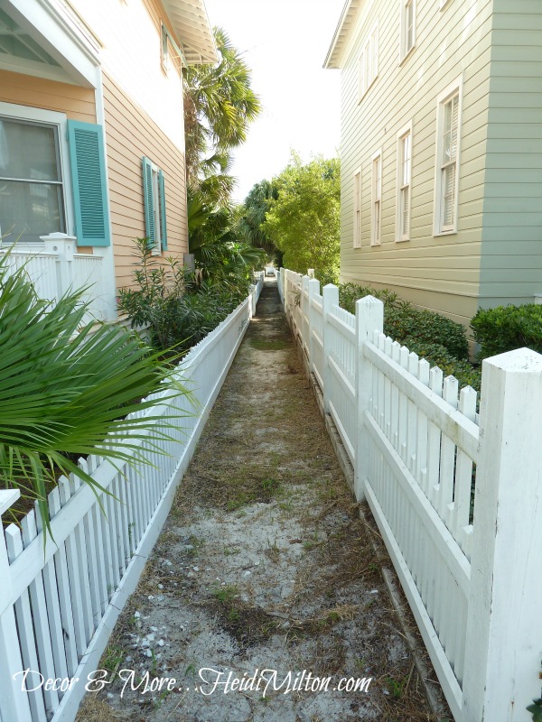 Cailion Beach alley way